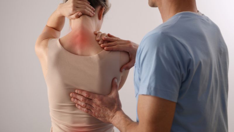 masaż leczniczy na ból kręgosłupa